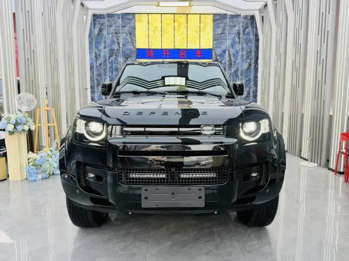 Land Rover Defender 2024 Model 110 3.0T P400 X-Dynamic HSE – фото 2