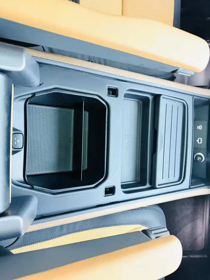 Land Rover Defender 2024 Model 110 3.0T P400 X-Dynamic HSE – фото 18