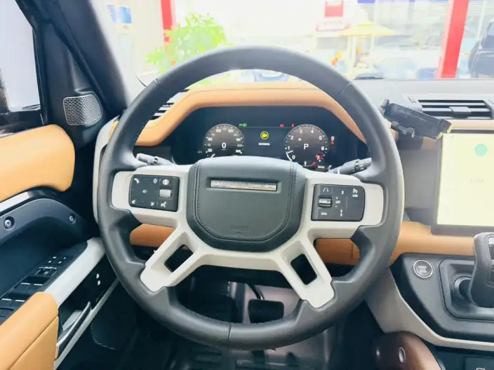 Land Rover Defender 2024 Model 110 3.0T P400 X-Dynamic HSE – фото 21