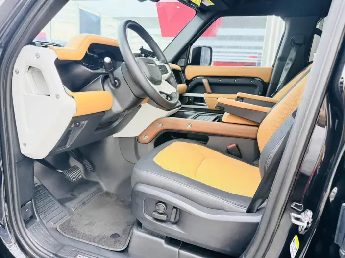 Land Rover Defender 2024 Model 110 3.0T P400 X-Dynamic HSE – фото 22