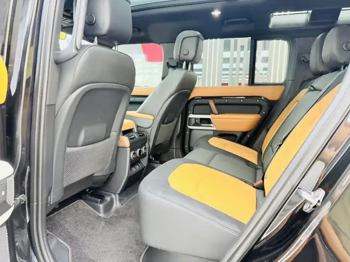Land Rover Defender 2024 Model 110 3.0T P400 X-Dynamic HSE – фото 23