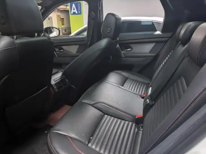 Land Rover Discovery Sport 2023 Model 249PS R-Dynamic SE Performance Technology Edition 5 seat – фото 8