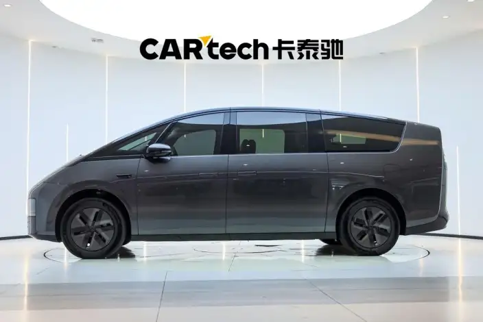 Li Auto MEGA 2025 Model Home Family Special Edition – фото 4