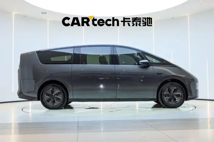 Li Auto MEGA 2025 Model Home Family Special Edition – фото 7