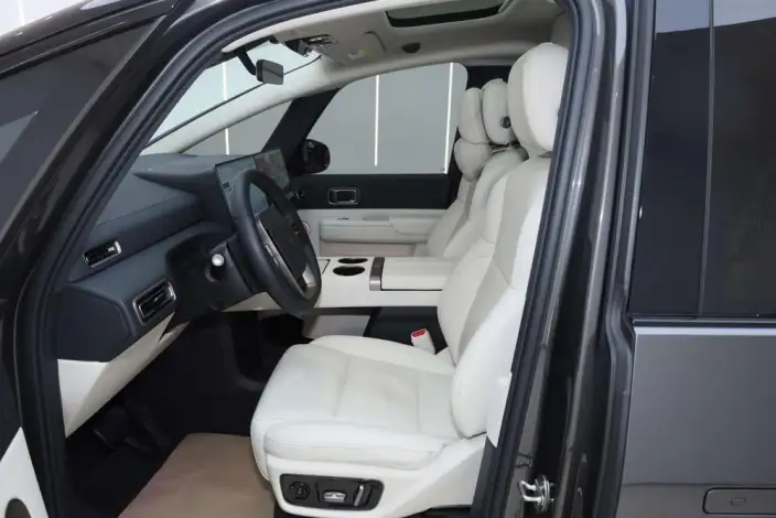 Li Auto MEGA 2025 Model Home Family Special Edition – фото 20