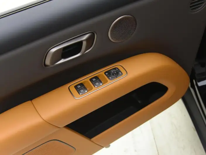 Li Auto i6 2025 Model 2WD Standard Edition – фото 17