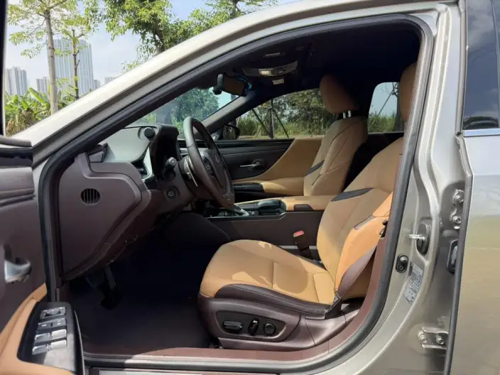 Lexus ES 2020 Model 200 Superior Edition China VI – фото 12