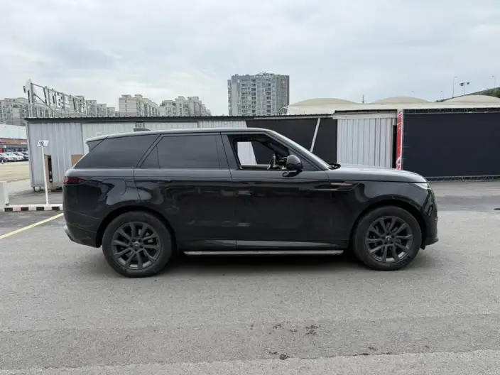 Range Rover Sport 2024 Model 400PS DYNAMIC SE – фото 7