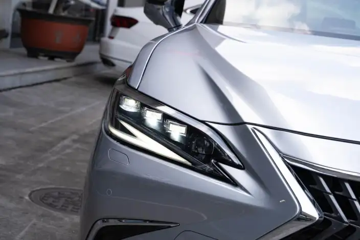 Lexus ES 2022 Model 300h Executive Edition – фото 6