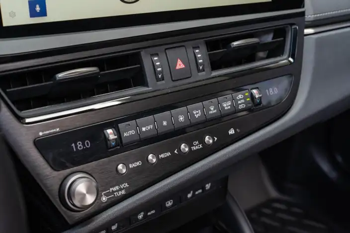 Lexus ES 2022 Model 300h Executive Edition – фото 7