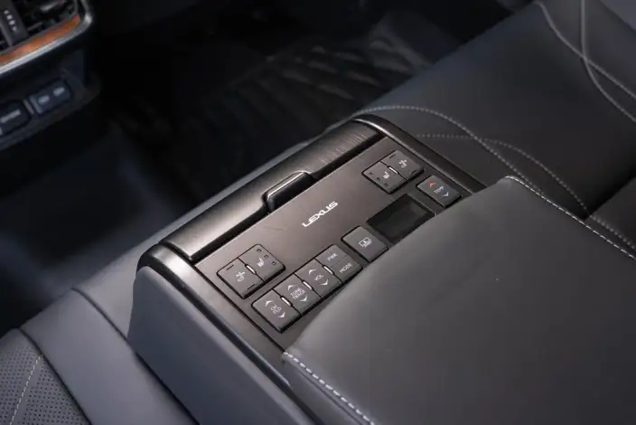 Lexus ES 2022 Model 300h Executive Edition – фото 10