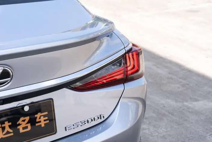 Lexus ES 2022 Model 300h Executive Edition – фото 14