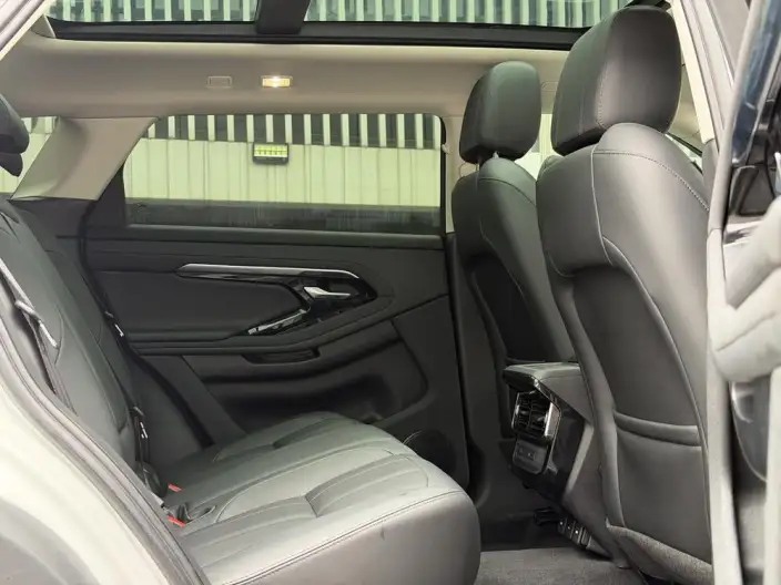 Range Rover Evoque 2021 Model Aurora L 249PS R-Dynamic HSE Luxury Edition – фото 12