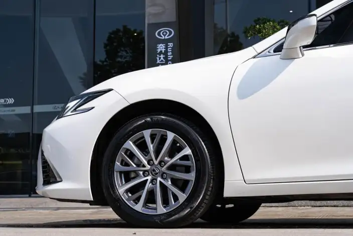 Lexus ES 2025 Model 300h Premium – фото 9