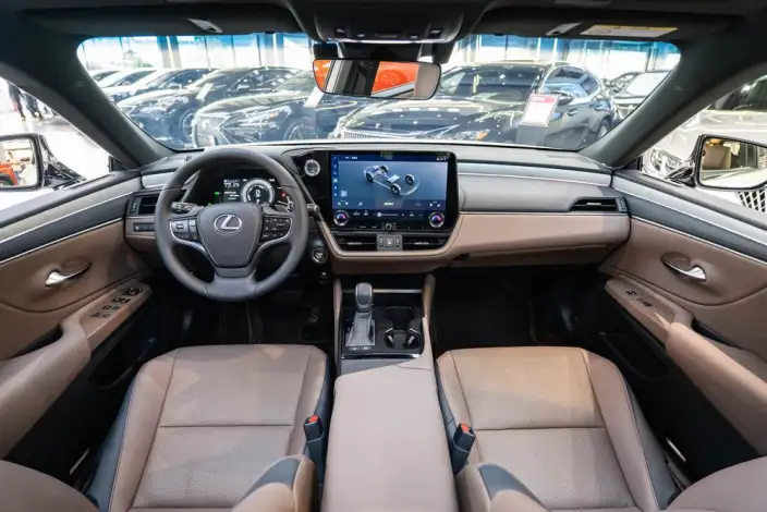 Lexus ES 2025 Model 300h Premium – фото 12