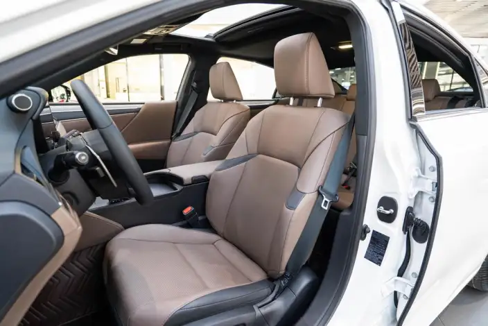 Lexus ES 2025 Model 300h Premium – фото 18