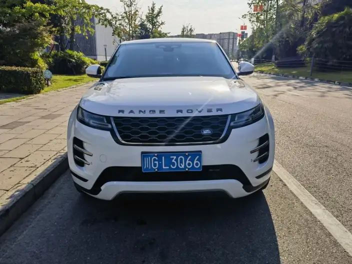 Range Rover Evoque 2023 Model Aurora L 249PS R-Dynamic Deluxe Edition – фото 2