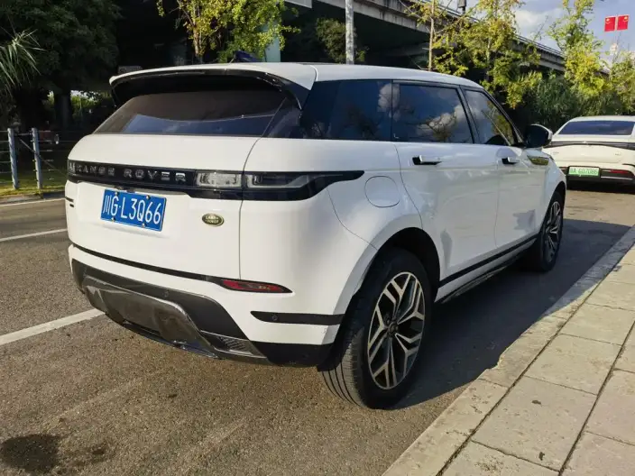 Range Rover Evoque 2023 Model Aurora L 249PS R-Dynamic Deluxe Edition – фото 4