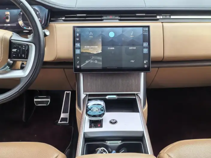 Range Rover 2024 Model 3.0 L6 400PS Shengshi Extended Edition – фото 6