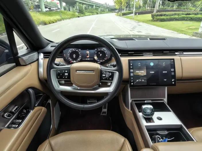 Range Rover 2024 Model 3.0 L6 400PS Shengshi Extended Edition – фото 8