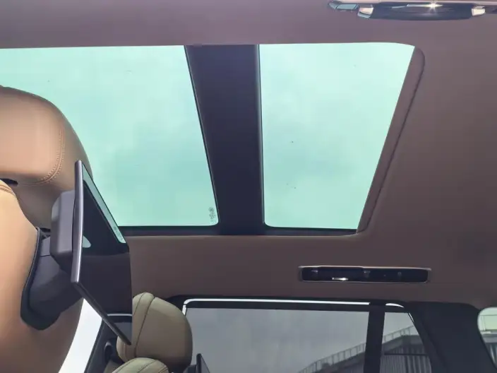 Range Rover 2024 Model 3.0 L6 400PS Shengshi Extended Edition – фото 11