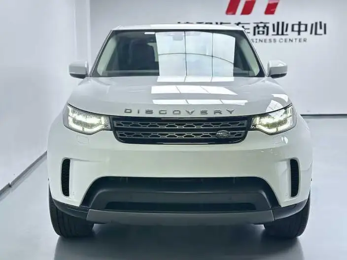 Land Rover Discovery 2020 Model 3.0 V6 SE – фото 2