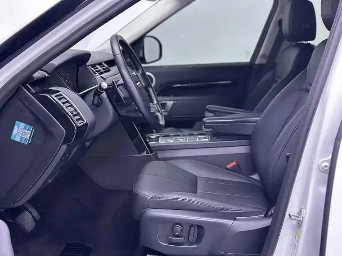 Land Rover Discovery 2020 Model 3.0 V6 SE – фото 14