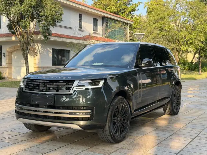 Range Rover 2024 Model 3.0 L6 400PS Shengshi Extended Edition 7 seat