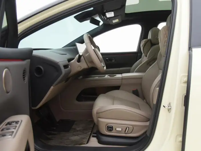 Li Auto i6 2025 Model 2WD Standard Edition – фото 13