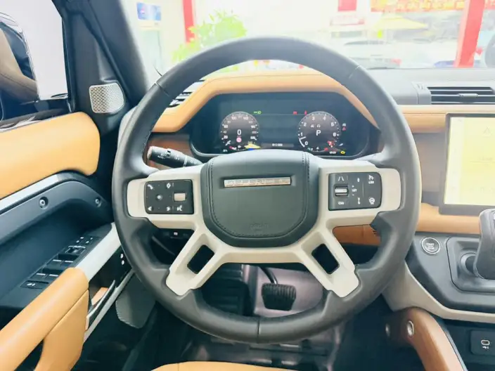 Land Rover Defender 2023 Model 130 3.0T P400 HSE – фото 18