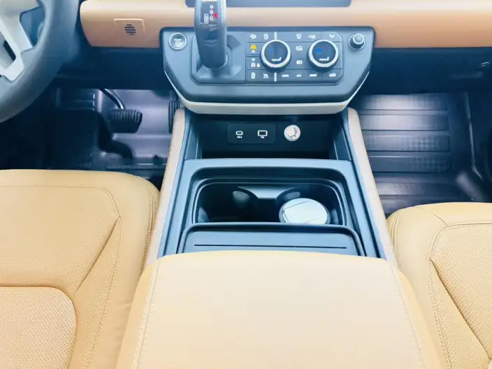 Land Rover Defender 2023 Model 130 3.0T P400 HSE – фото 19