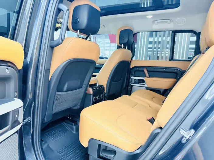 Land Rover Defender 2023 Model 130 3.0T P400 HSE – фото 23