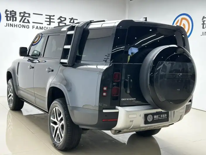Land Rover Defender 2023 Model 130 3.0T P400 HSE – фото 4