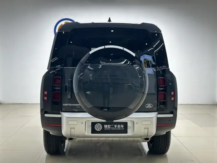Land Rover Defender 2023 Model 130 3.0T P400 HSE – фото 5