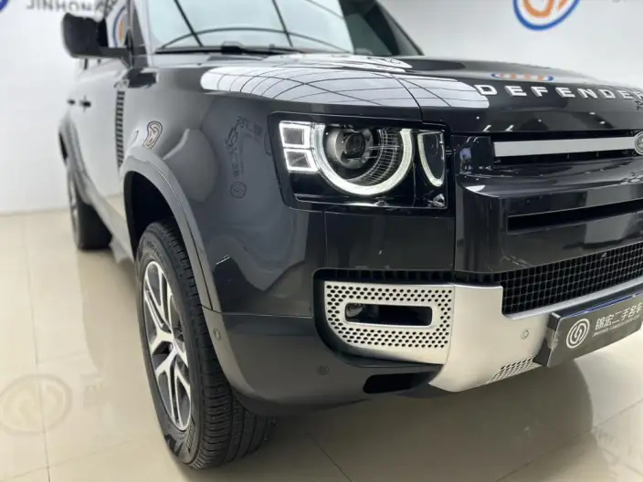 Land Rover Defender 2023 Model 130 3.0T P400 HSE – фото 13