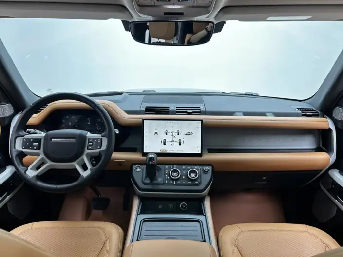 Land Rover Defender 2023 Model 130 3.0T P400 HSE – фото 22