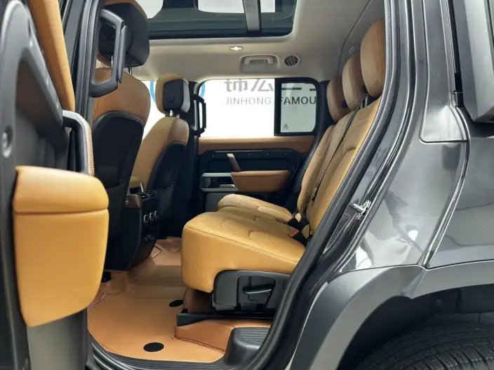 Land Rover Defender 2023 Model 130 3.0T P400 HSE – фото 25