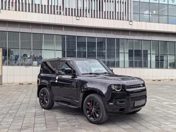 Land Rover Defender 2023 Model 90 3.0T P400 XS