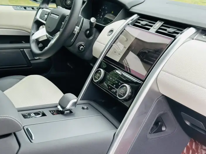 Land Rover Discovery 2024 Model 360PS S – фото 5