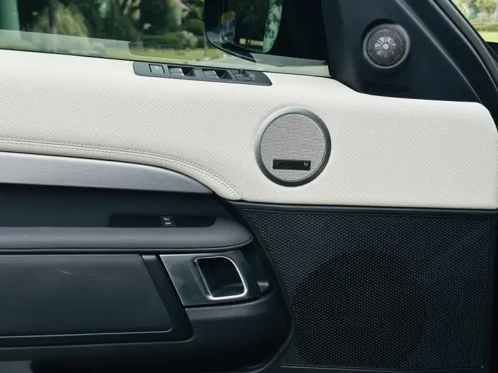 Land Rover Discovery 2024 Model 360PS S – фото 6