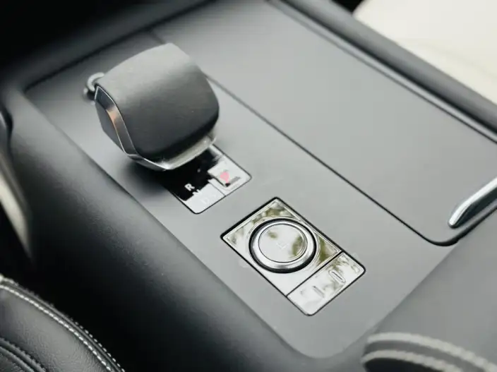Land Rover Discovery 2024 Model 360PS S – фото 12