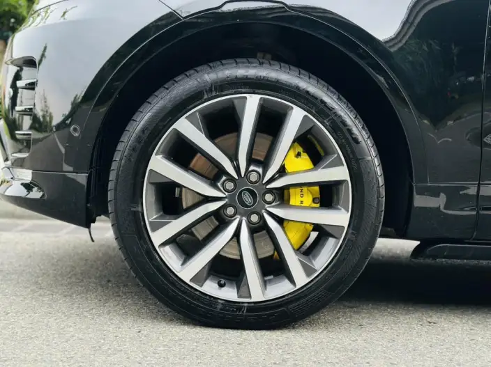 Land Rover Discovery 2021 Model 360PS R-Dynamic SE – фото 5