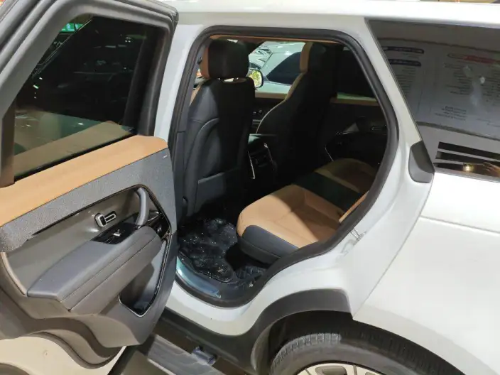 Range Rover Sport 2023 Model 3.0 L6 DYNAMIC SE – фото 9