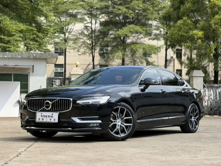 Volvo S90 2020 Model T5 Smart Range Deluxe Edition – фото 1