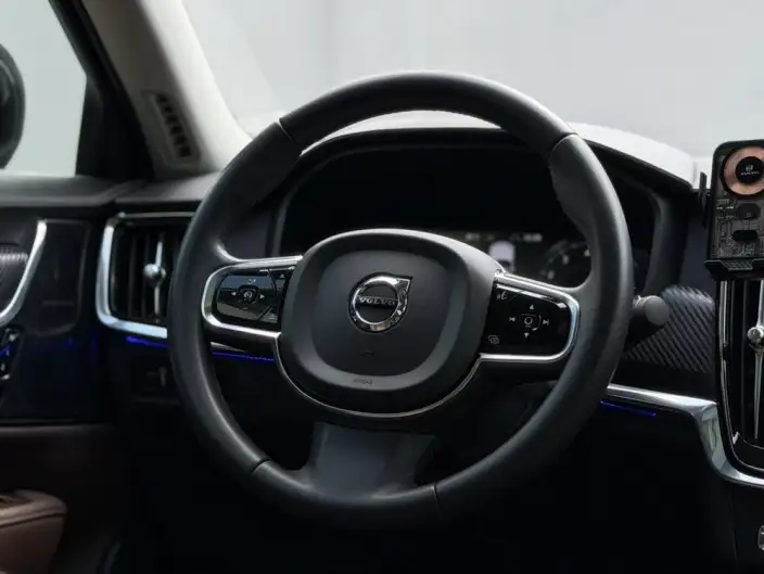 Volvo S90 2020 Model T5 Smart Range Deluxe Edition – фото 18