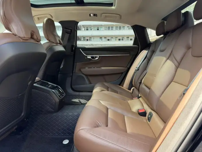 Volvo S90 2020 Model T5 Smart Range Deluxe Edition – фото 21