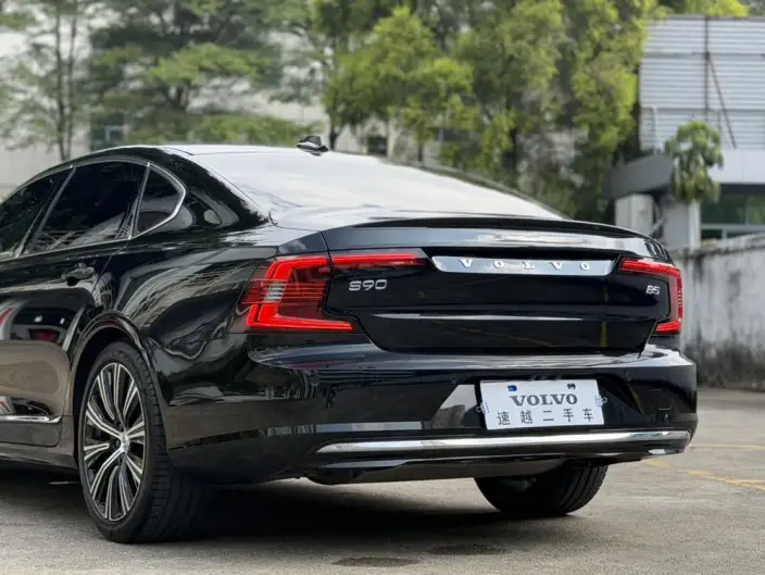 Volvo S90 2023 Model B5 Smart Range Deluxe Edition – фото 14