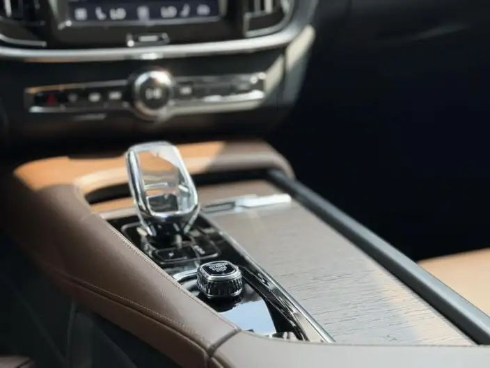 Volvo S90 2023 Model B5 Smart Range Deluxe Edition – фото 17