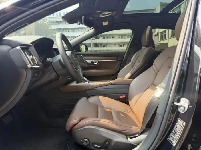 Volvo S90 2023 Model B5 Smart Range Deluxe Edition – фото 18