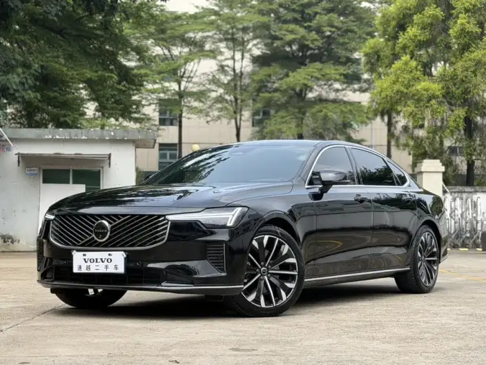 Volvo S90 2026 Model B5 Smart Range Deluxe Edition – фото 1